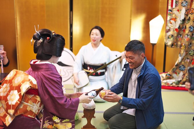 Kyoto 4 Hr Gion Private Guided Tour & Maiko or Geisha Dinner - Accessibility and Participation