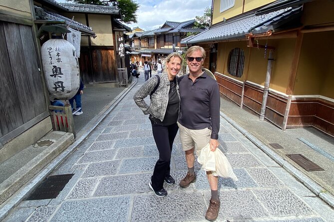 Kyoto 4 Hr Gion Private Guided Tour & Maiko or Geisha Dinner - Exploring Gion With a Private Guide