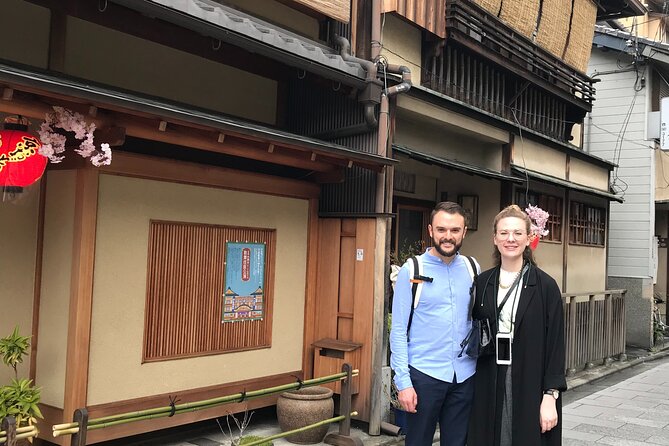 Kyoto 4 Hr Gion Private Guided Tour & Maiko or Geisha Dinner - Savoring Kaiseki Dinner at Gion Hayakawa