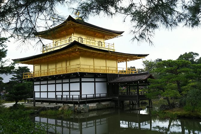Kyoto Arashiyama & Golden Pavilion One-Day Walking Tour - Discovering Kyotos History and Culture