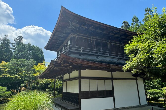 Kyoto: Discover Every Bit of Ginkakuji Temple in 60 Minutes - Exploring the Grounds