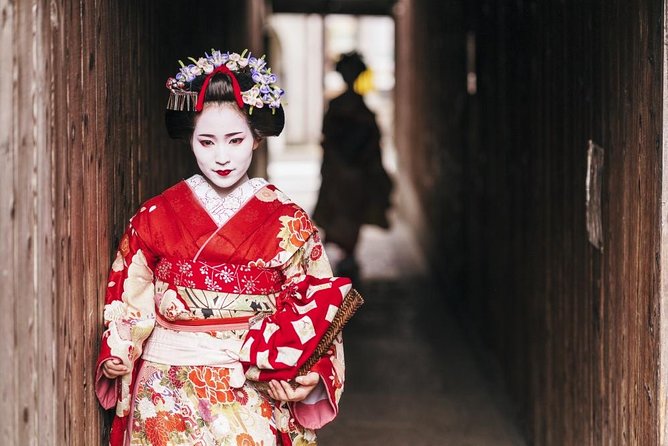 Kyoto Evening Gion Food Tour Including Kaiseki Dinner - Kaiseki Meal Highlights