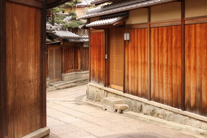Kyoto Heritage Path - Fushimi Inaris Mystery to Kiyomizu Temple - Navigating the Winding Paths
