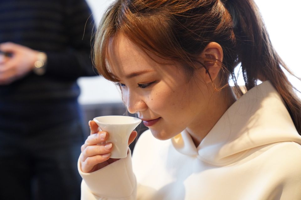 Kyoto: Insider Sake Brewery Tour With Sake and Food Pairing - Pairing Sake With Complementary Snacks