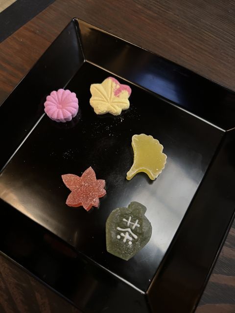Kyoto: Private Traditional Tea Ceremony - Attire and Socks
