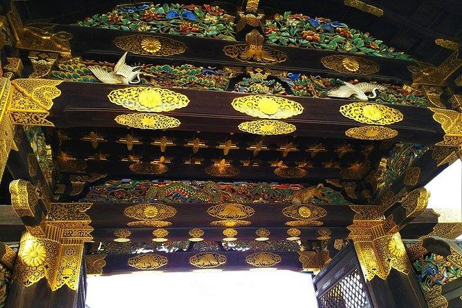 Kyoto Samurai and Geisha Town Private Walking Tour - Accessibility and Requirements