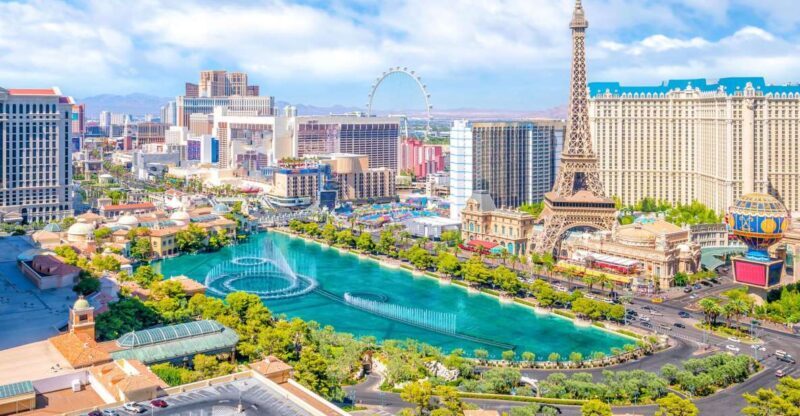 LA: 2-Day Las Vegas Tour with Hoover Dam & Accommodation - Key Points