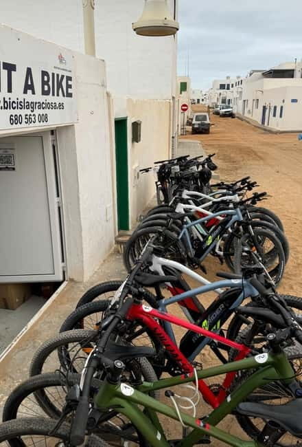 La Graciosa: Rent your ELECTRIC BIKE and explore the island at your own pace. - What This La Graciosa Electric Bike Tour Offers