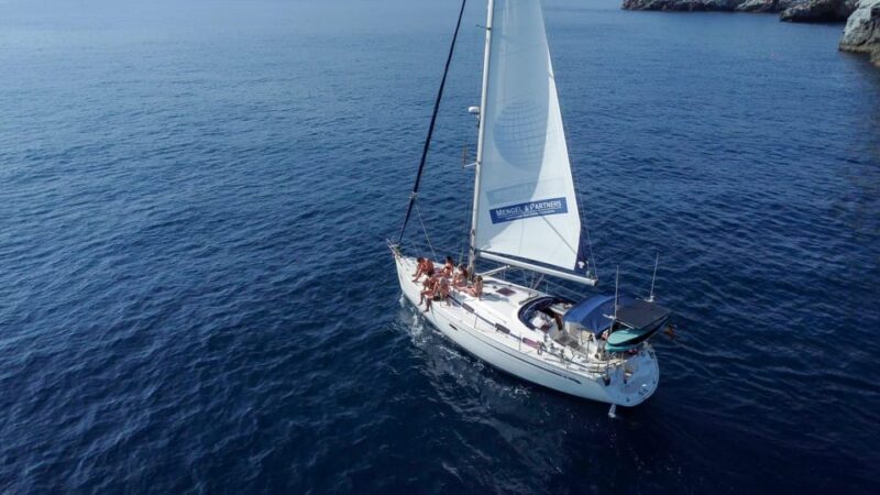 La Herradura: Sailing and Dolphin Watching Tour - Onboard Experience