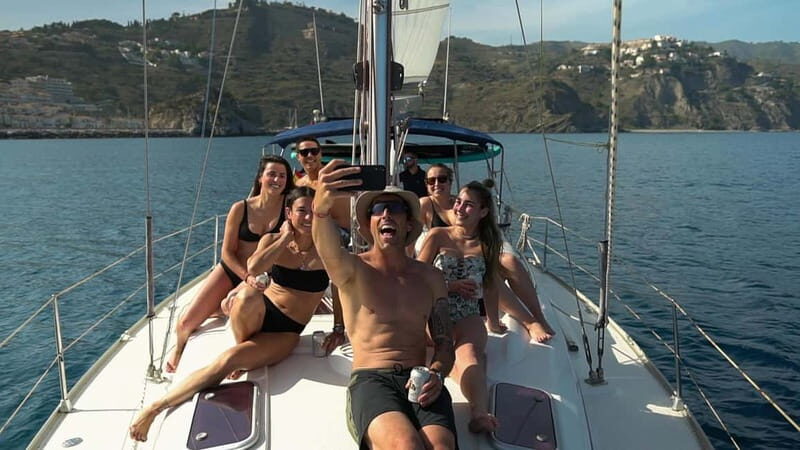 La Herradura: Sailing with a view of dolphins - A Deep Dive into the Experience
