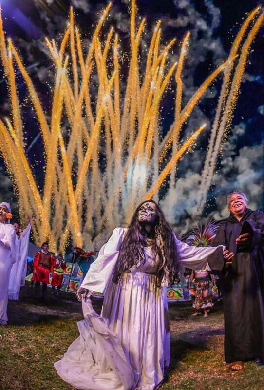 La Llorona, Live Show in the Canals of Xochimilco. - Authenticity and Audience Experience