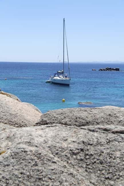 La Maddalena Archipelago: daily sailing tour with lunch - Key Points