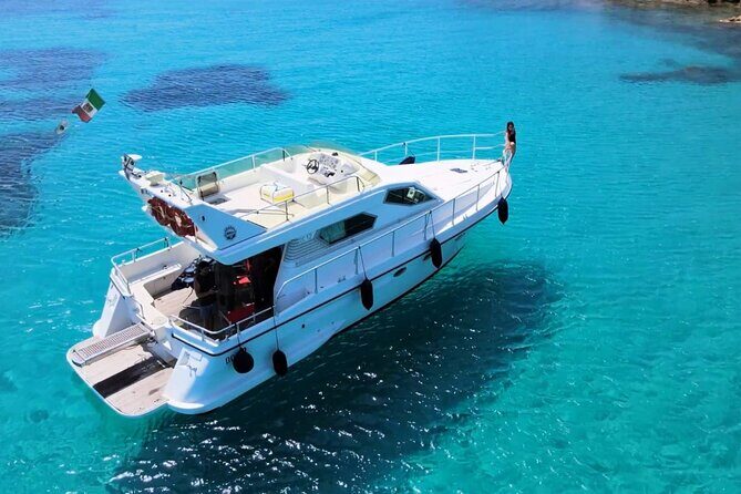 La Maddalena Archipelago Tour with Motorboat DC12 - The Cost and Value