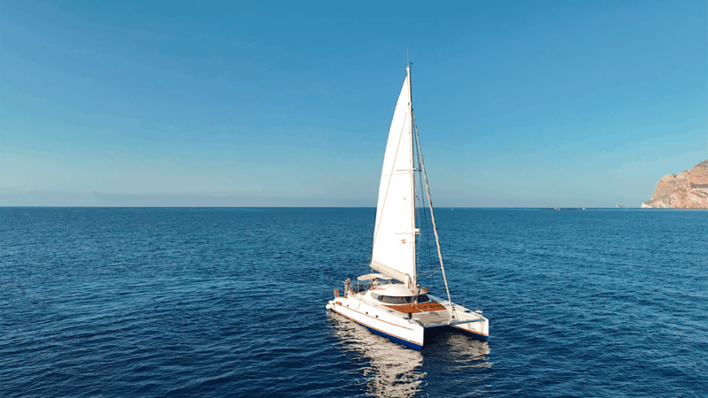 La-Manga: Private Luxury Yacht Rental - Key Points