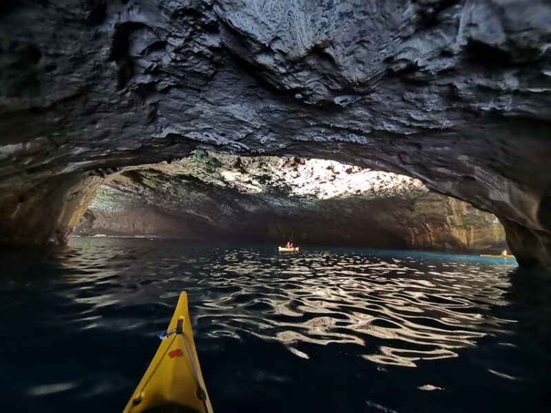 La Palma: Beautiful Cave Kayaking Tour - Scenic Landscapes and Secluded Caves