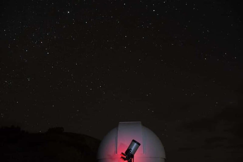 La Palma: Group Stargazing in Private Volcano Location - Who Guides the Tour and What’s Included?