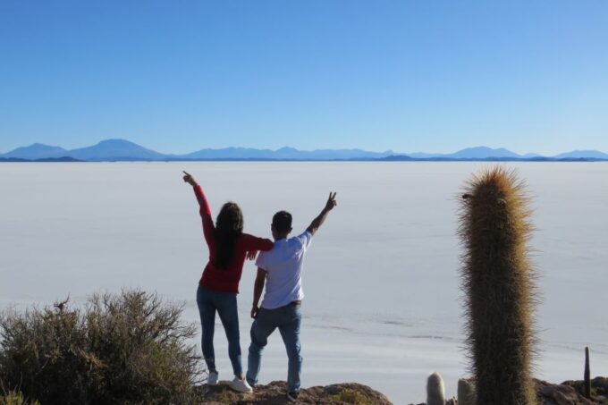 La Paz: 4-Day Uyuni & Colored Lagoons With Flight and Hotel - What to Expect