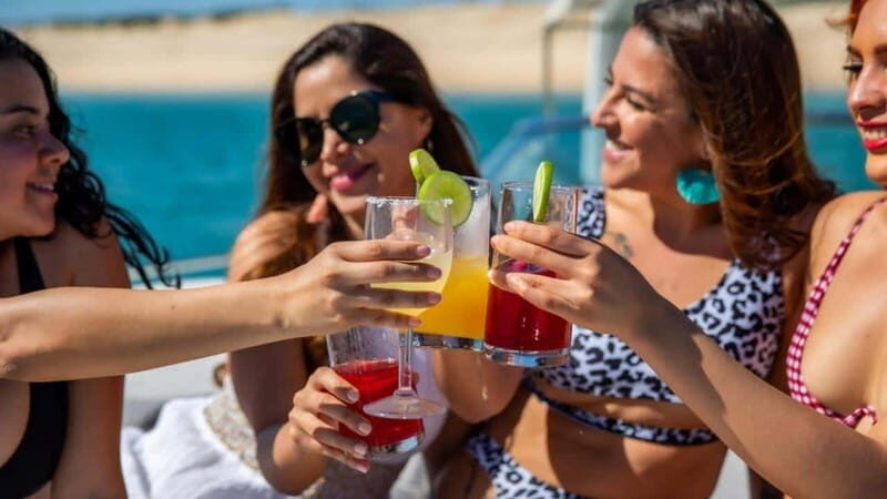 La Paz: Day Cruise & Snorkelling (w/sea lions) Food & Drinks - Who Will Love This Experience?