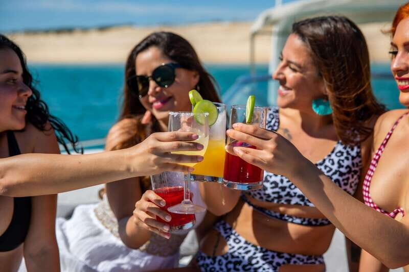 La Paz: Espiritu Santo Island and Balandra Bay Day Cruise - Espiritu Santo Island: Nature’s Crown Jewel