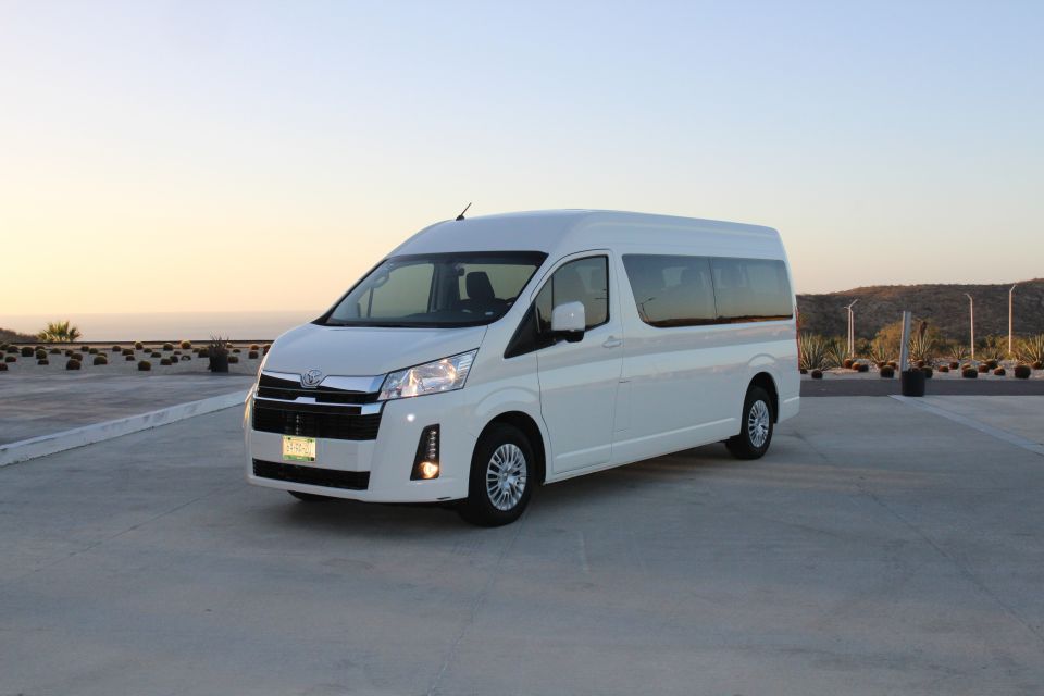 La Paz: Roundtrip Transfer to La Paz International Airport - Customization Options