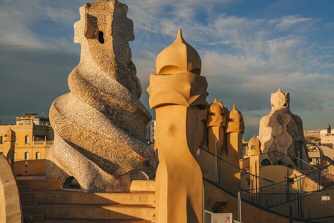 La Pedrera Guided Tour with Fast Track Access - The Itinerary in Detail