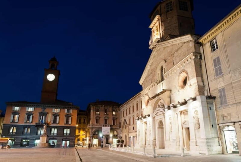 La Reggio Noire: a tour of the crime stories of the past by Night. - FAQs