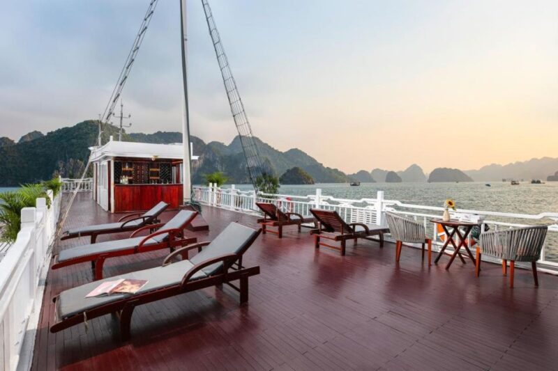 La Regina 4 Star Cruise - Halong Bay & Bai Tu Long Bay - Day 1 Activities
