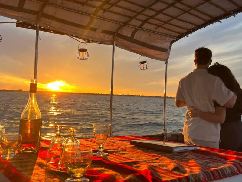 La Rochelle - 2-Hour Chilled Cruise for Friends - Meeting Location