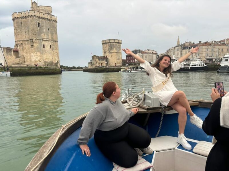 La Rochelle - 2-Hour Chilled Cruise for Friends - Parking Information