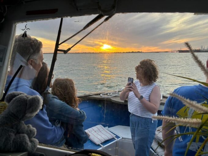 La Rochelle - 2-Hour Chilled Cruise for Friends - Sum Up