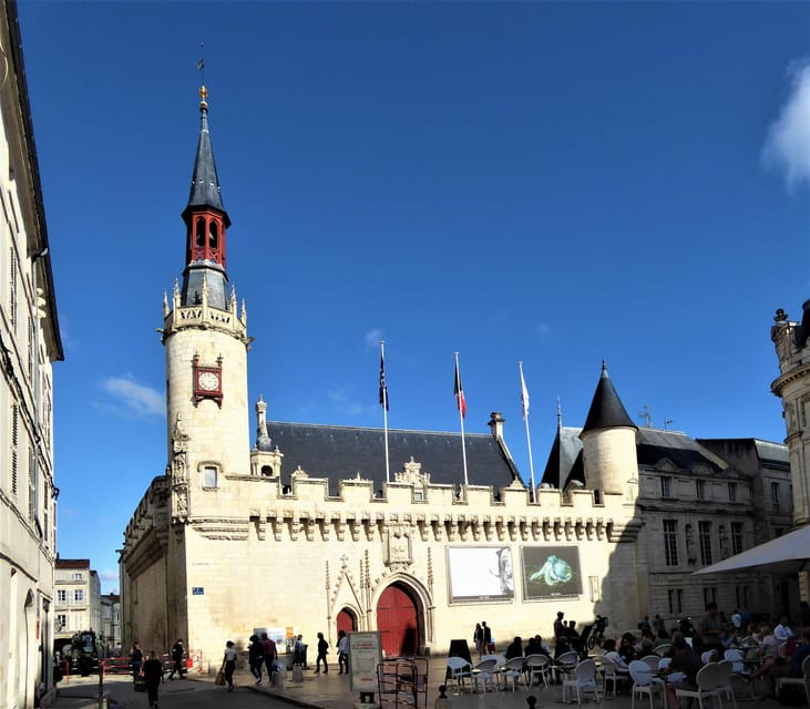 La Rochelle: Tour of the City With Fort Boyard Boat Trip - Itinerary