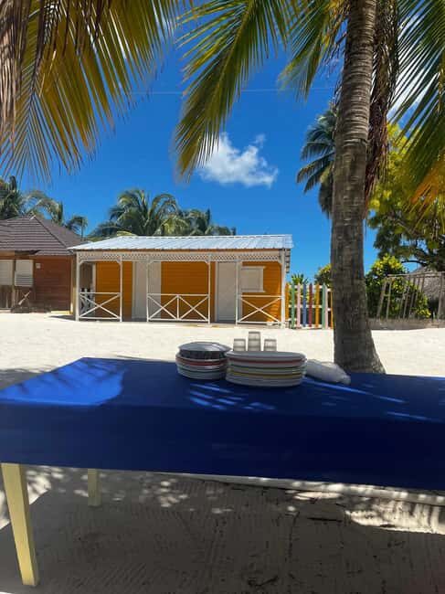 La Romana: Saona Island Boat Tour with Lunch - FAQs