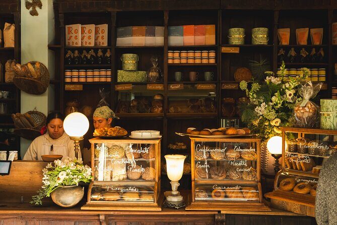 La Roma's Famous Sights and Local Lore: A Self-Guided Audio Tour - Why This Tour Works Well