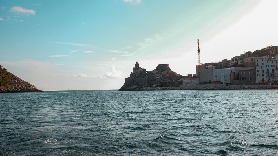 La Spezia: 6-Hour Boat Trip With Swim & Diving Stops - Itinerary Highlights