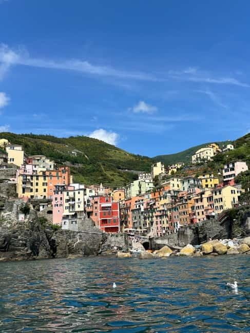 La Spezia: Boat tour discover 5 Terre, snorkeling, aperitivo - Key Points