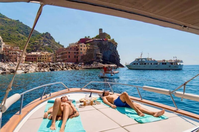 La Spezia: Cinque Terre Boat Tour with Snacks and Drinks - Swimming, Snorkeling & Onboard Comfort