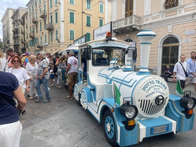 La Spezia: HOP on HOP off Tour With Train and Tour Guide - Tips for Enjoying the Tour