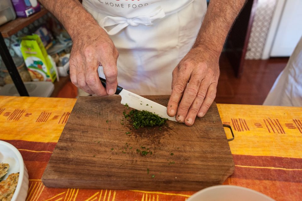 La Spezia: Private Market Tour & Cooking Class in Local Home - Key Points