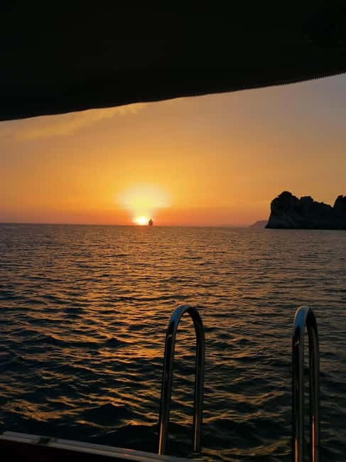 La Spezia:Portovenere & Islands sunset boat trip with dinner - An Overview of the Experience