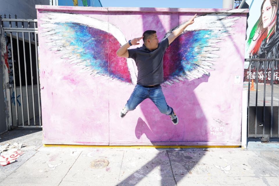 LA: TMZ Iconic Selfie Tour of Hollywood - Tour Inclusions