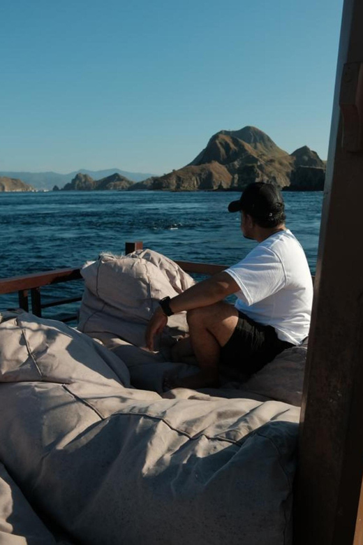 Labuan Bajo: 3-Day 2-Night Tour With Komodo and Pink Beach - Good To Know