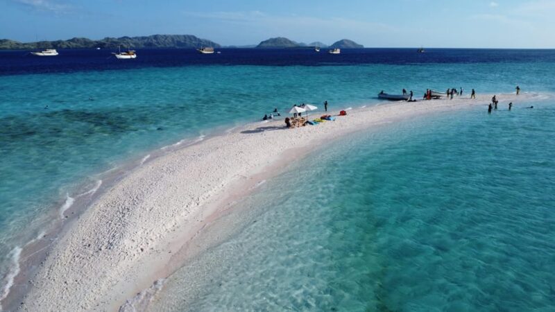 Labuan Bajo: Day Trip 6-Points Komodo Islands With Speedboat - Itinerary Highlights