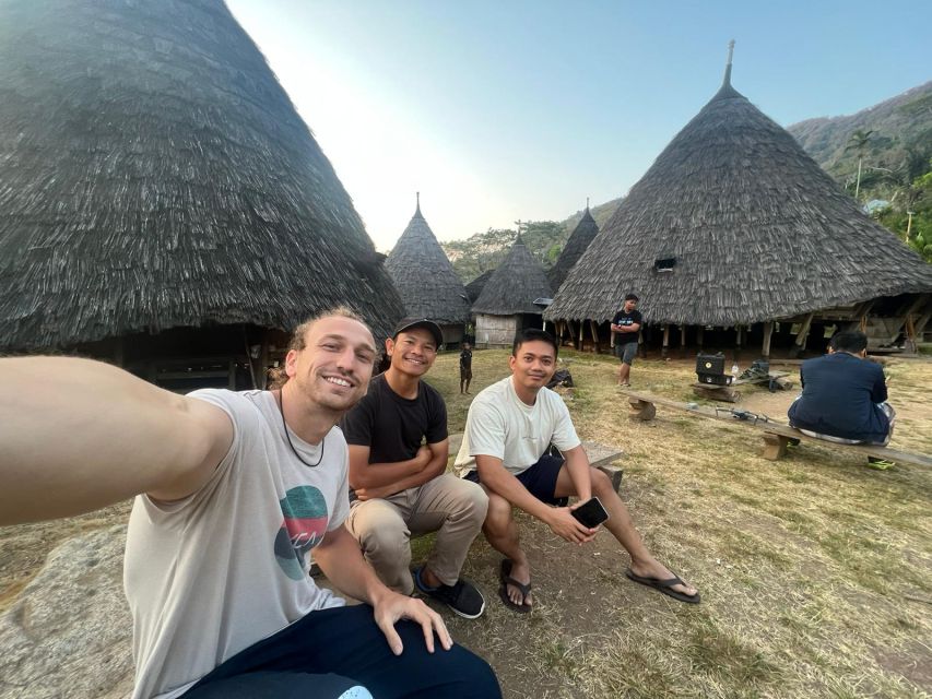 Labuan Bajo: One Day Tour to Explore Komodo National Park - Snorkeling the Reefs