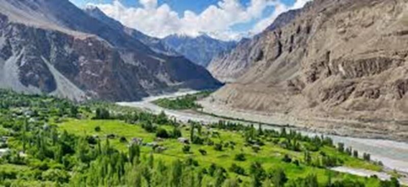 LADAKH TOUR - Explore Ladakhs Hidden Gems