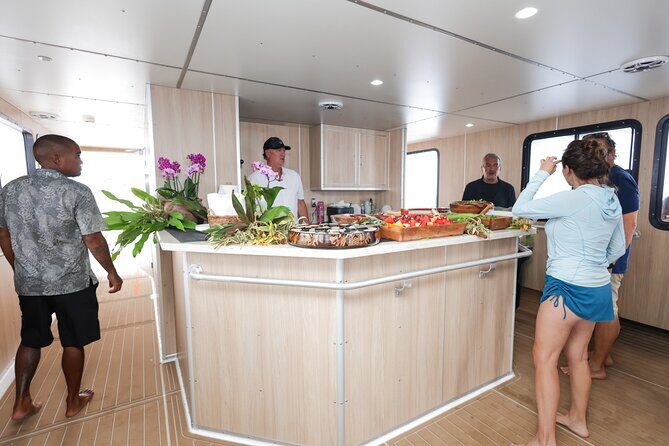 Lady Kailani Luxury Catamaran: Na Pali Sunset Dinner Tour - What Travelers Are Saying