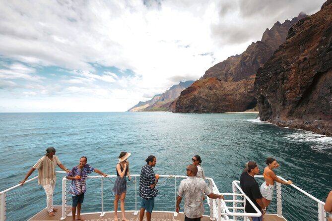 Lady Kailani Luxury Catamaran: Na Pali Sunset Dinner Tour - Final Thoughts: Who Will Love This Tour?