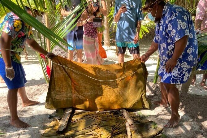 Lagoon Snorkeling Tour with Tahitian Oven Lunch in Bora Bora - An Overview of the Tour Experience