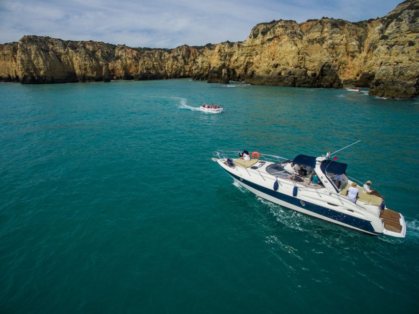 Lagos: 2-Hour Evening Champagne Cruise - Onboard Amenities and Equipment