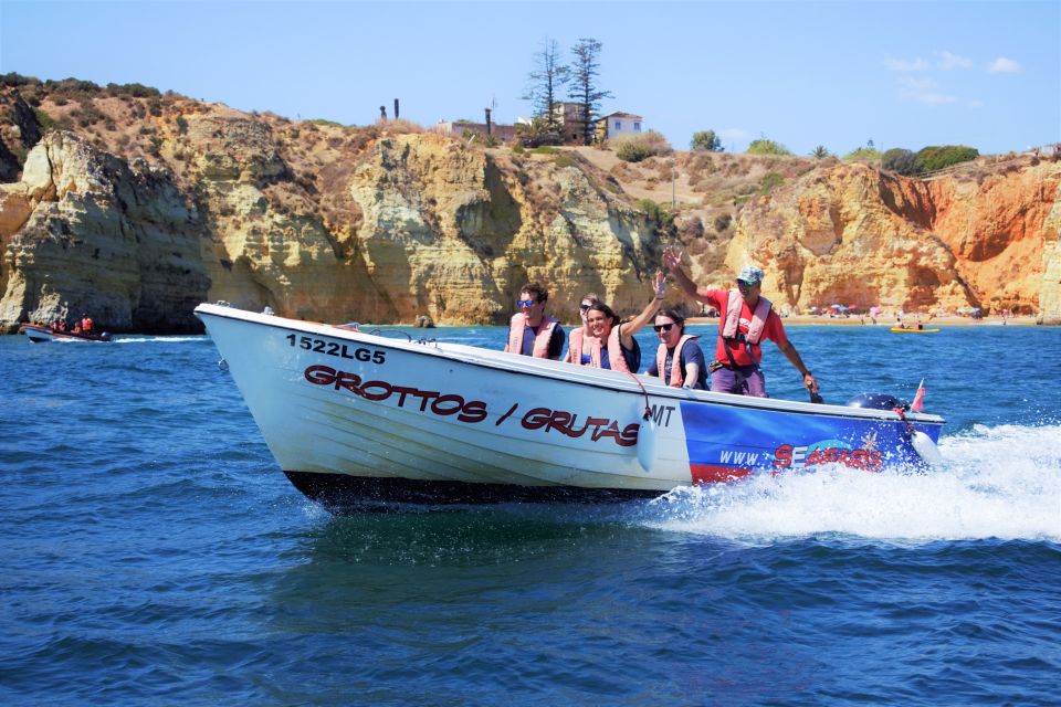 Lagos: Boat Tour Ponta Da Piedade With Local Guides - Experience the Algarves Beauty