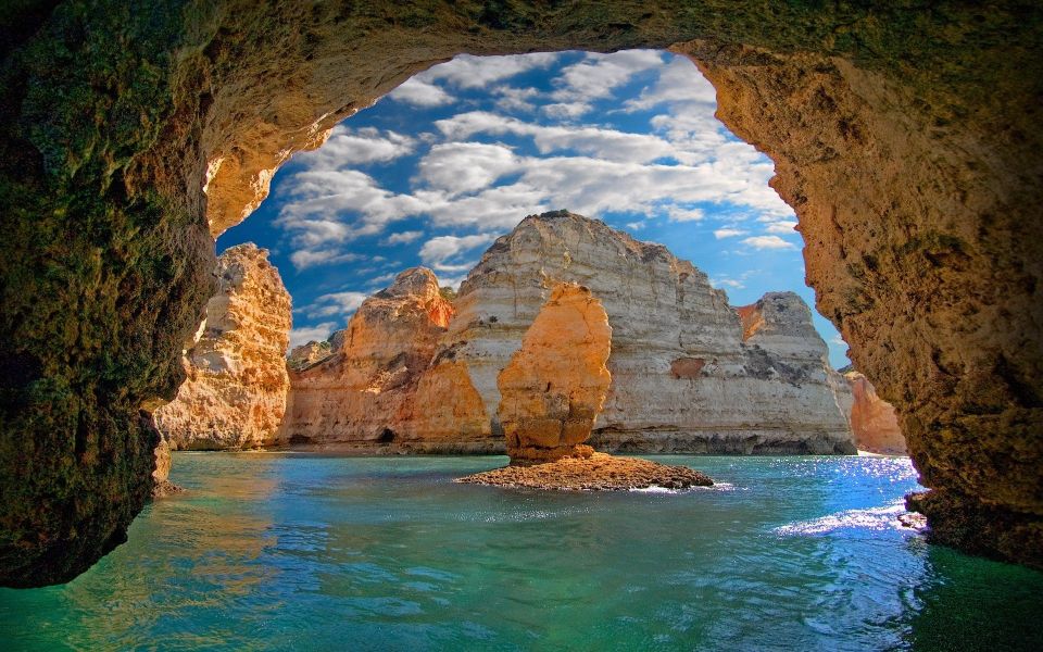 Lagos: Ponta Da Piedade Rock Formations Guided Boat Tour - Accessibility Features